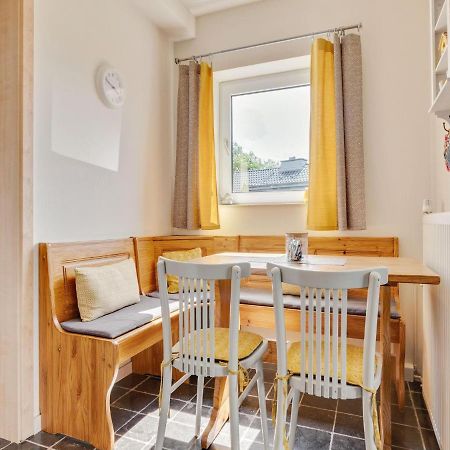 Cosy Holiday Home With Terrace In Винтерберг Екстериор снимка
