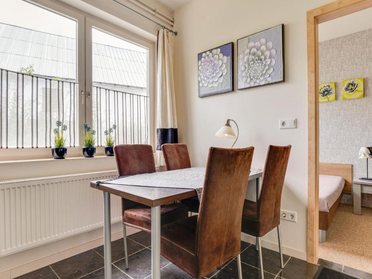 Cosy Holiday Home With Terrace In Винтерберг Екстериор снимка