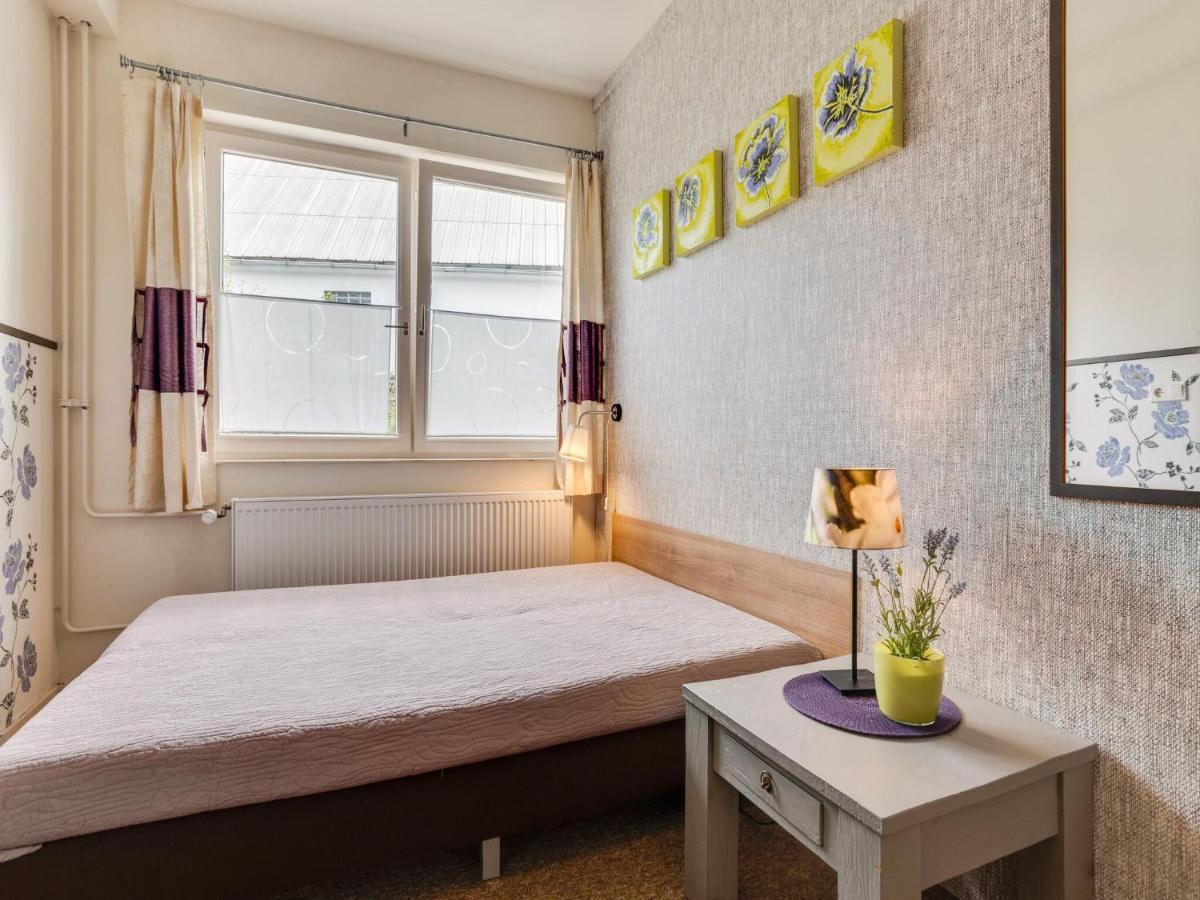 Cosy Holiday Home With Terrace In Винтерберг Екстериор снимка