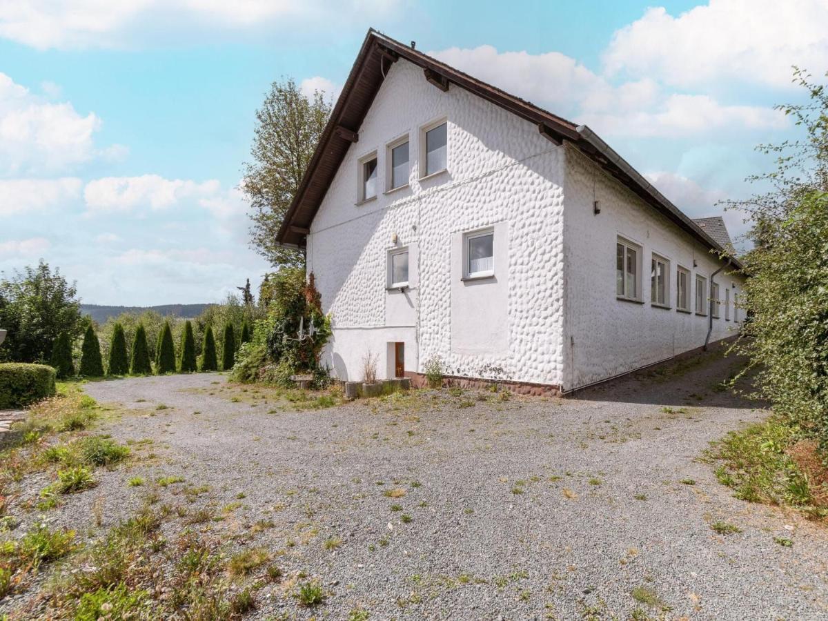 Cosy Holiday Home With Terrace In Винтерберг Екстериор снимка