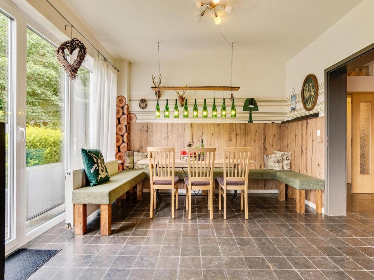 Cosy Holiday Home With Terrace In Винтерберг Екстериор снимка